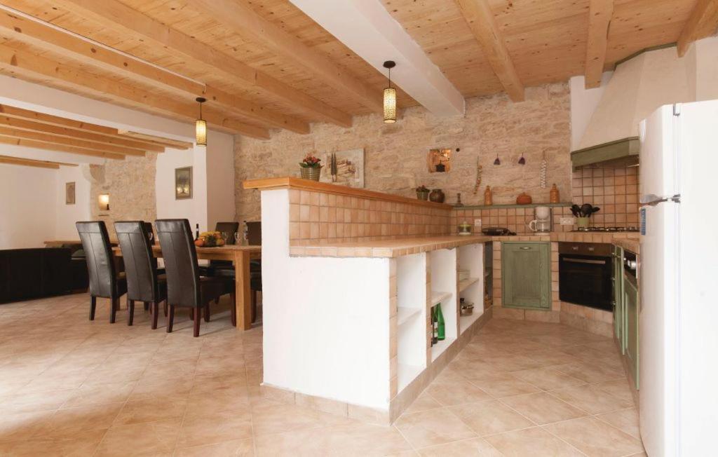 Villa 704 Batlug Eksteriør bilde